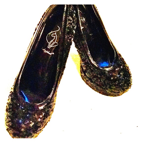 Baby Phat Shoes - Women’s size 6M BabyPhat platform pumps